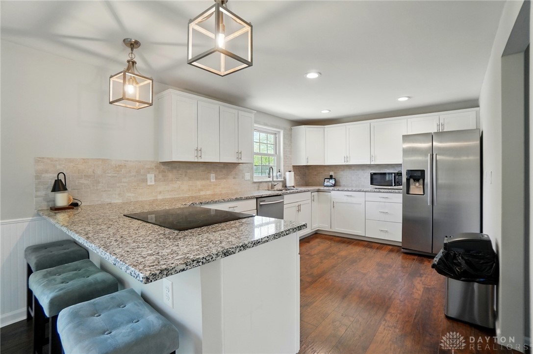 2110 S Lakeman Drive, Bellbrook, Ohio image 11