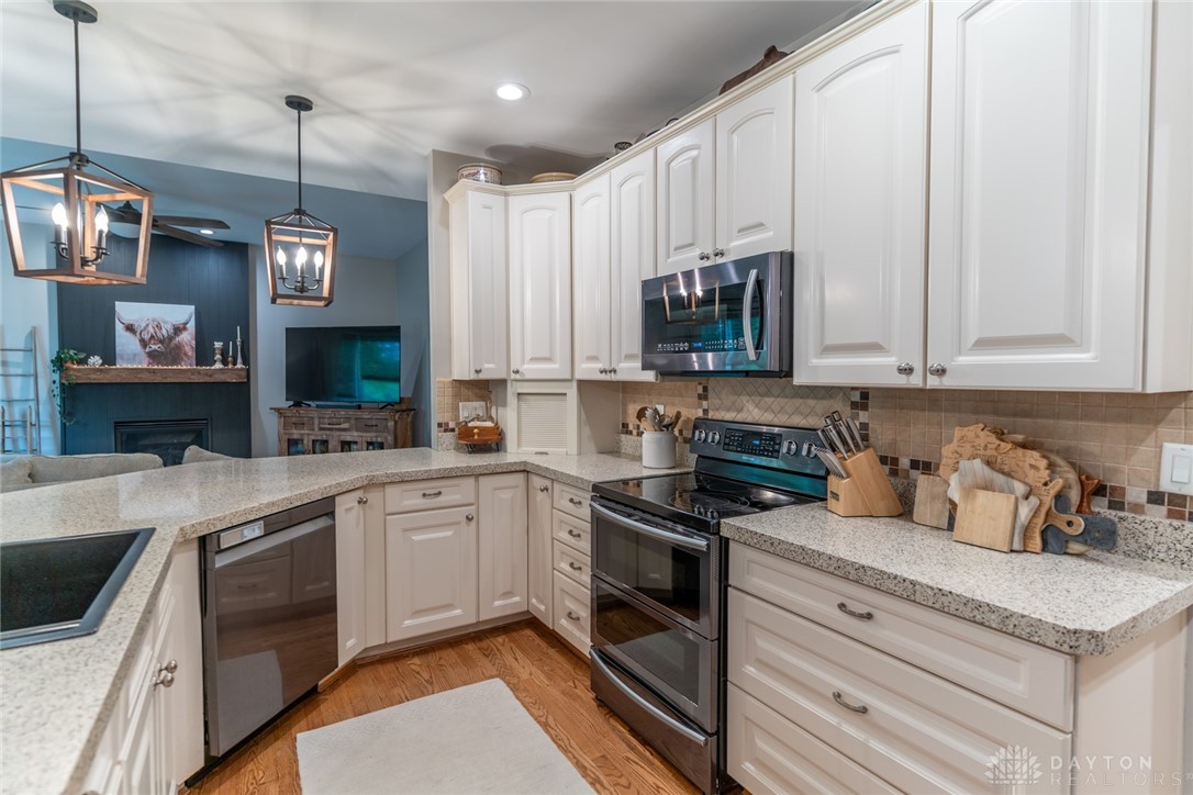 365 Springhouse Drive, Springboro, Ohio image 15