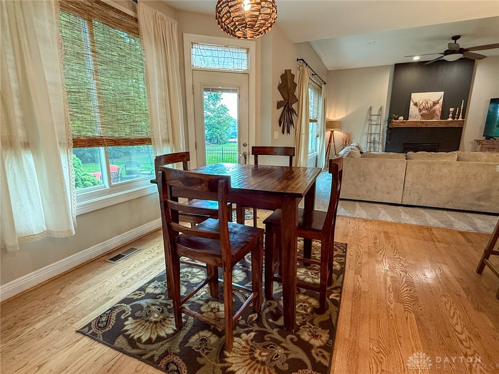 365 Springhouse Drive, Springboro, Ohio image 19