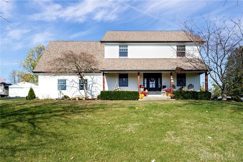 Photo of 4270 Middletown Road, Oregonia, OH 45054 (MLS # 947284)