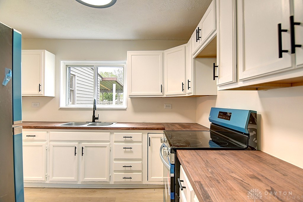 3417 Beechgrove Road, Moraine, Ohio image 14
