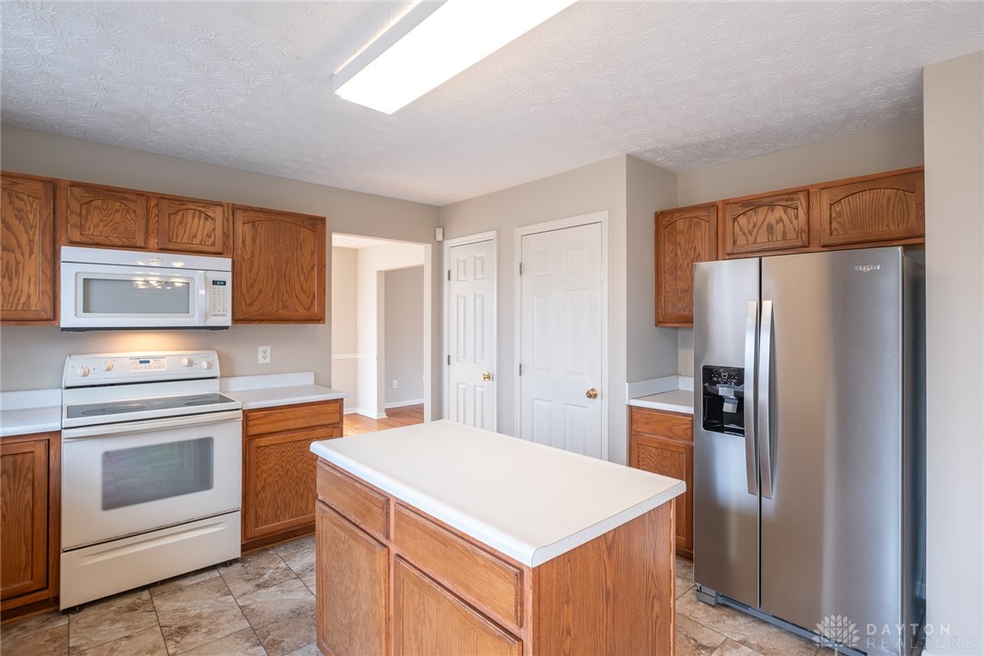 Huber Heights, Ohio 45424, United States, 4 Bedrooms Bedrooms, ,3 BathroomsBathrooms,Residential,Active,98746