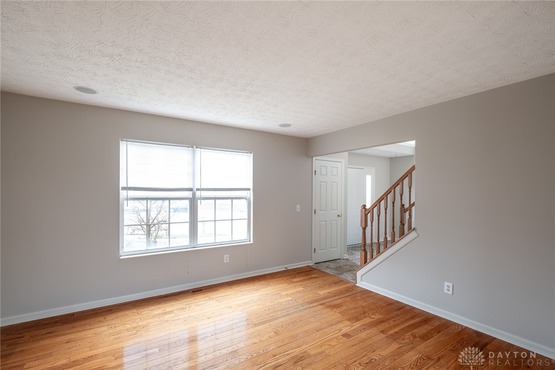 Huber Heights, Ohio 45424, United States, 4 Bedrooms Bedrooms, ,3 BathroomsBathrooms,Residential,Active,98746