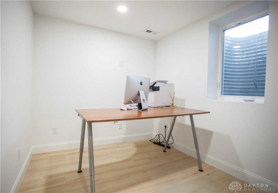 Xenia, Ohio 45385, United States, 4 Bedrooms Bedrooms, ,3 BathroomsBathrooms,Residential,Pending,171970