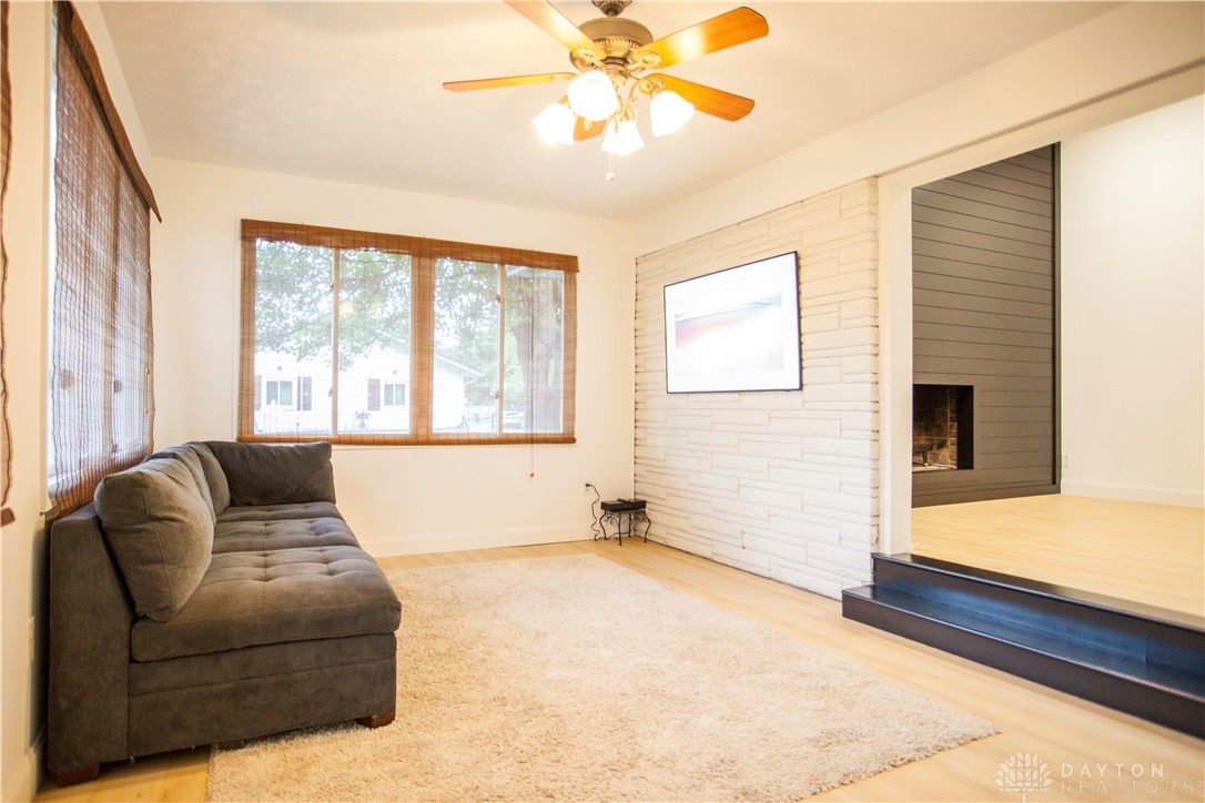 Xenia, Ohio 45385, United States, 4 Bedrooms Bedrooms, ,3 BathroomsBathrooms,Residential,Pending,171970