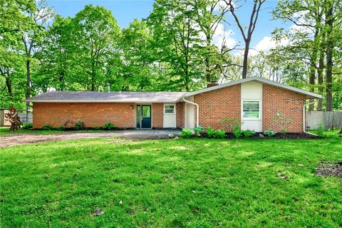 Photo of 1700 Kensington Drive, Bellbrook, OH 45305 (MLS # 958659)