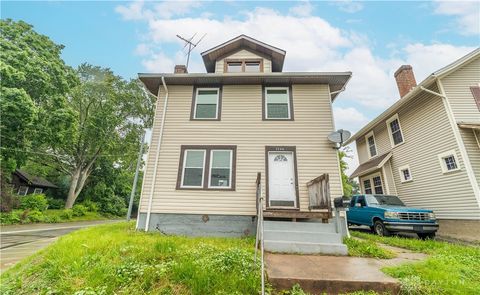 Photo of 2600 Wayne Avenue, Dayton, OH 45420 (MLS # 948270)