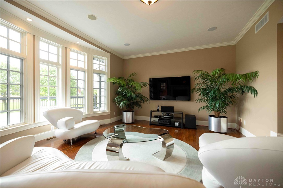 429 Braytonburne Drive, Springfield, Ohio image 13