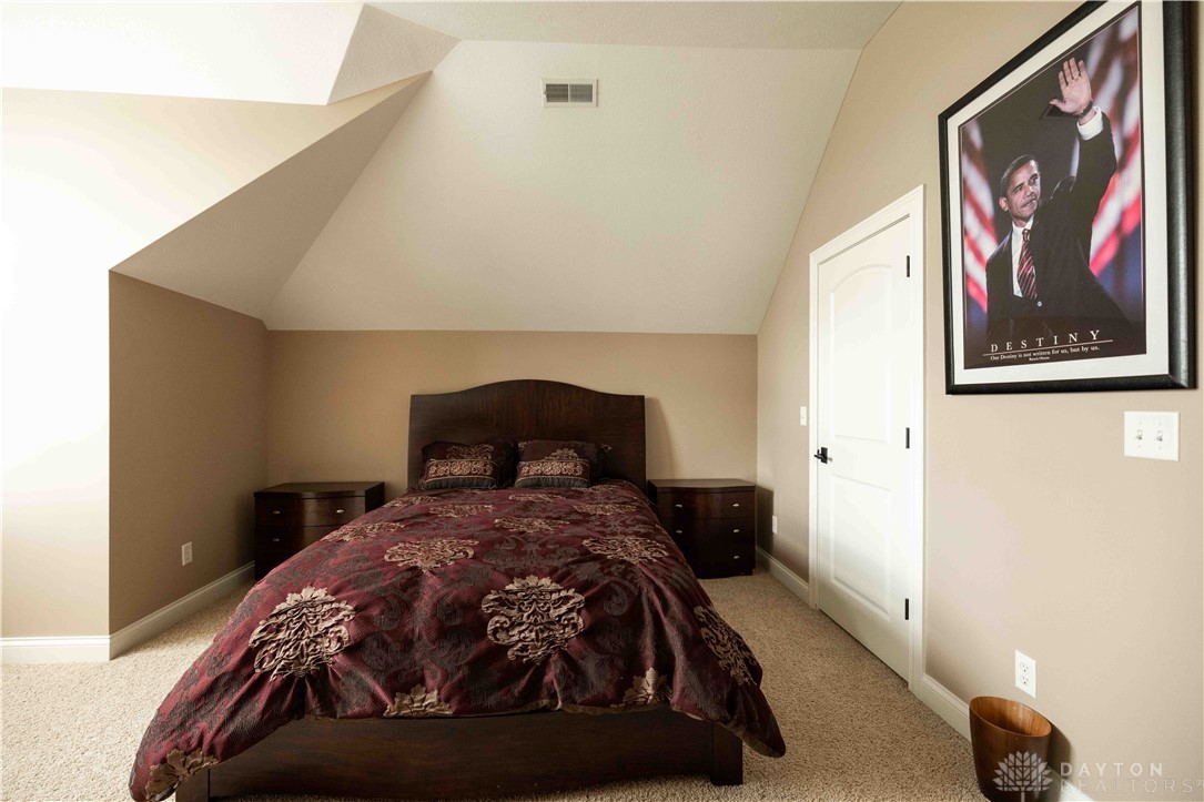 429 Braytonburne Drive, Springfield, Ohio image 34