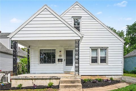 Photo of 4048 Old Riverside Drive, Harrison Twp, OH 45405 (MLS # 958642)