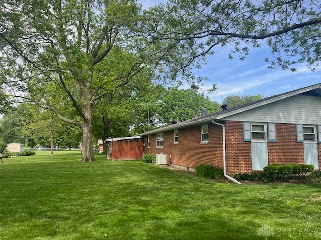 5325 David Drive, Tipp City, Ohio image 3