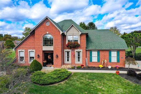 Photo of 5185 Wesselman Woods Drive, Cleves, OH 45002 (MLS # 946376)