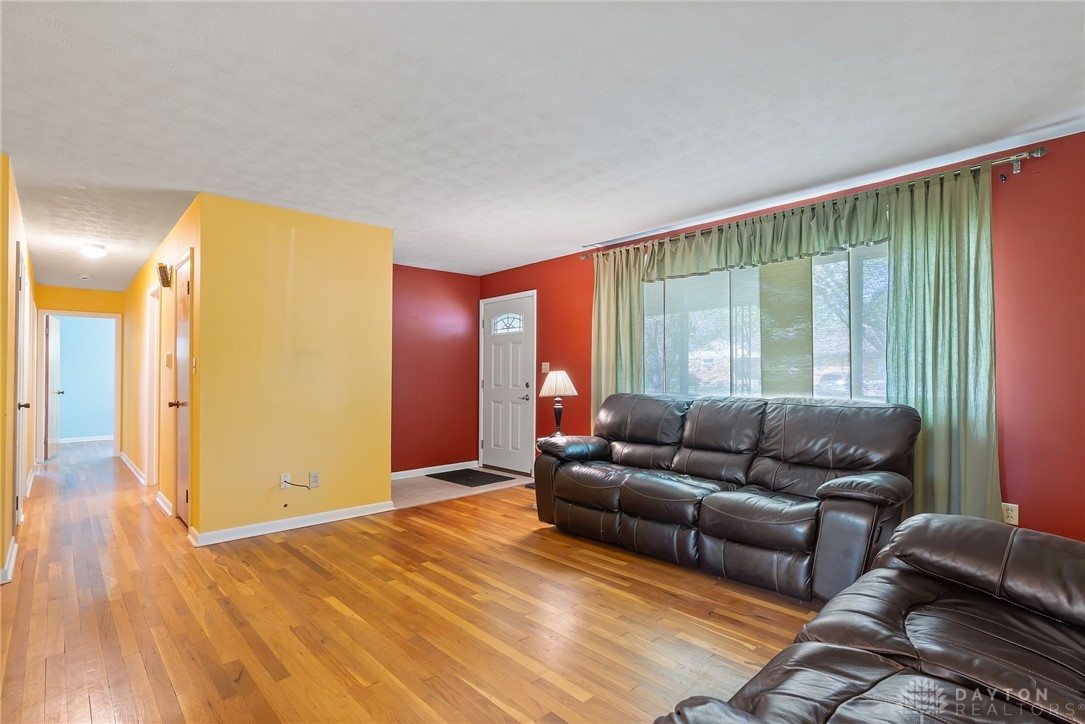 4195 N Linda Drive, Bellbrook, Ohio image 5