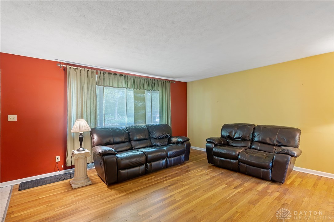 4195 N Linda Drive, Bellbrook, Ohio image 4
