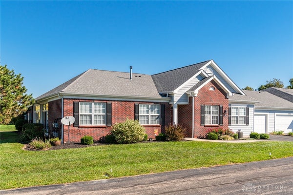 2730 CEDARBROOK WAY, BEAVERCREEK, OH 45431 - Image 3fd75489f9288d8d3d11af6fc8334af2/1109369730