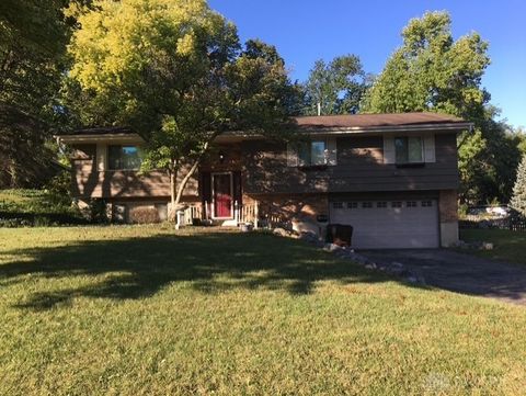 Photo of 6481 Pine Cone Drive, West Carrollton, OH 45449 (MLS # 940581)