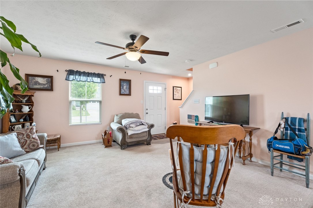 1194 Lisa Marie Drive, Xenia, Ohio image 3