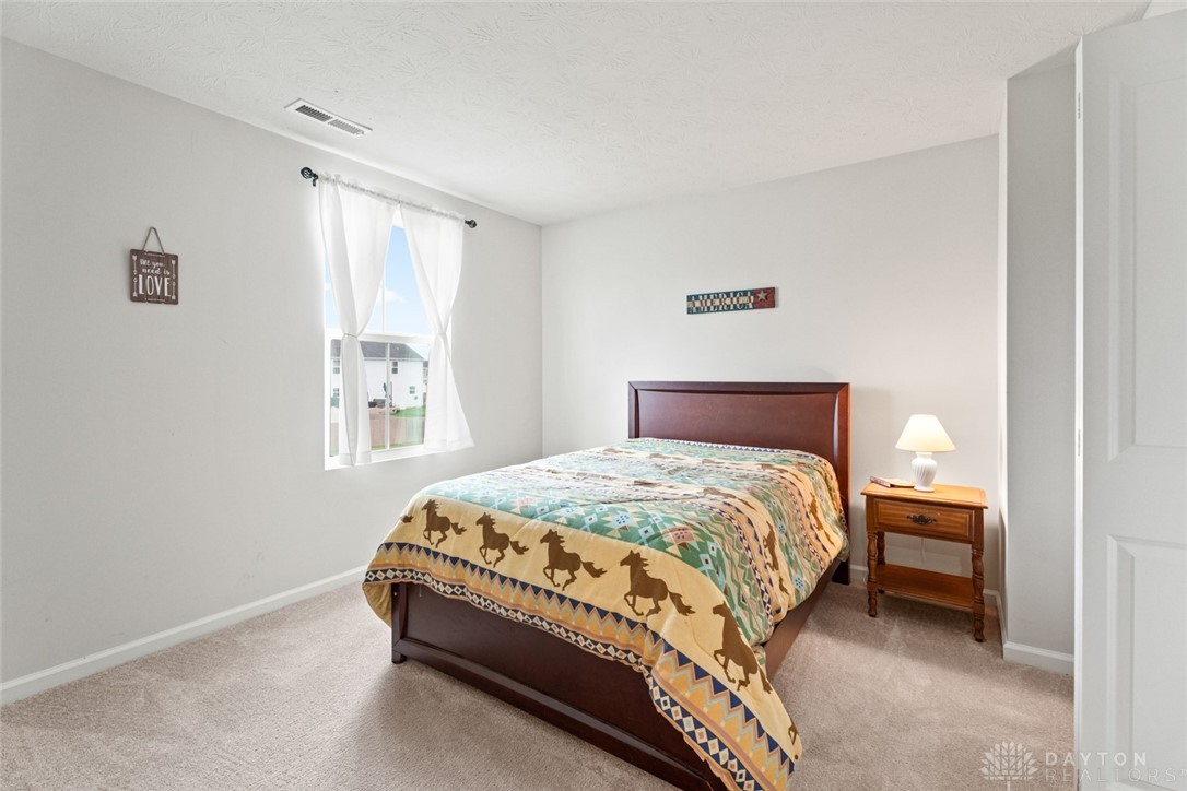 1194 Lisa Marie Drive, Xenia, Ohio image 12
