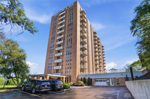 Photo of 2230 S Patterson Boulevard #74, Kettering, OH 45409 (MLS # 957053)