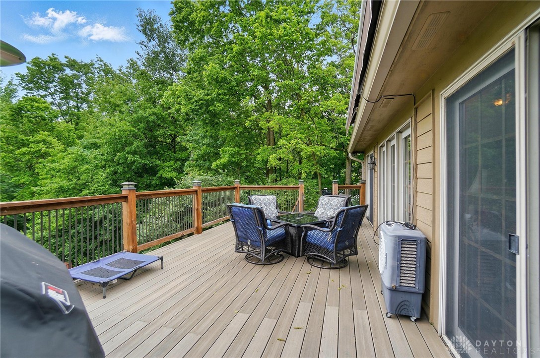 Beavercreek, Ohio 45431, United States, 3 Bedrooms Bedrooms, ,3 BathroomsBathrooms,Residential,Pending,136166