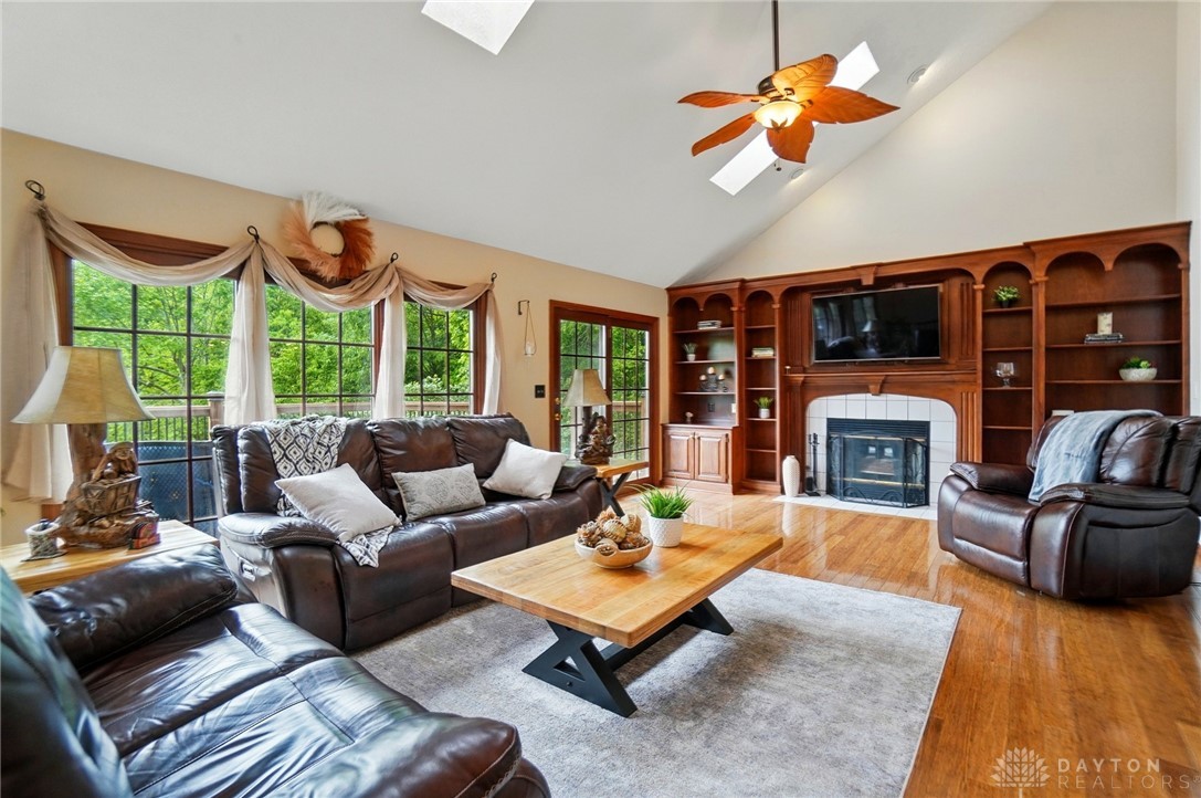 2152 Hidden Woods Boulevard, Beavercreek, Ohio image 11