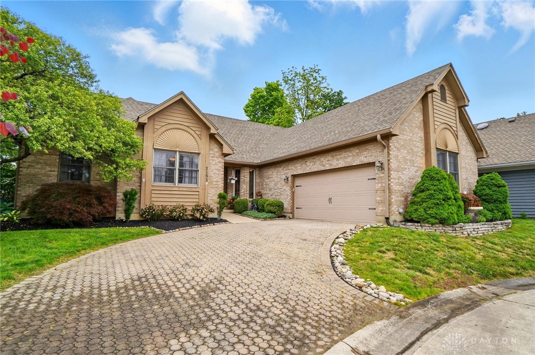 2152 Hidden Woods Boulevard, Beavercreek, Ohio image 6