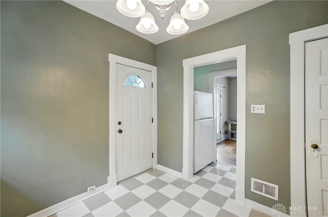 2344 Quatman Avenue, Norwood, Ohio image 23
