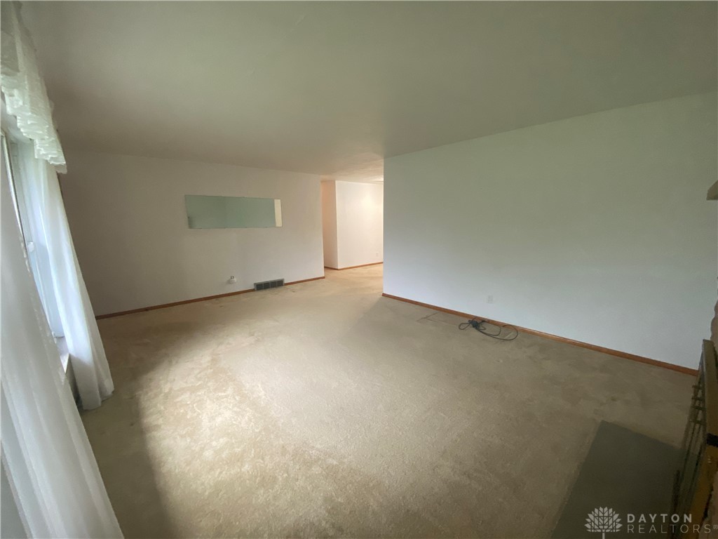 110 N Kimmel Road, Clayton, Ohio image 3