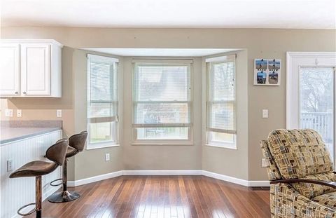 Tiny photo for 270 Sycamore Springs Drive, Springboro, OH 45066 (MLS # 947038)