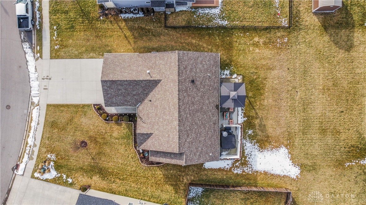 2735 Douglas Drive, Troy, Ohio image 43