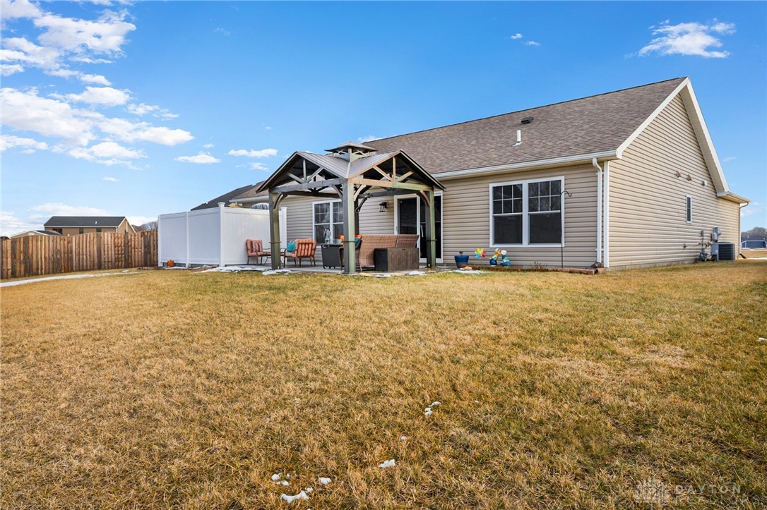 2735 Douglas Drive, Troy, Ohio image 42