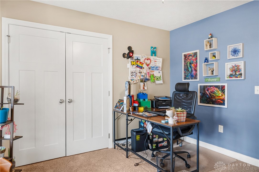 2735 Douglas Drive, Troy, Ohio image 36