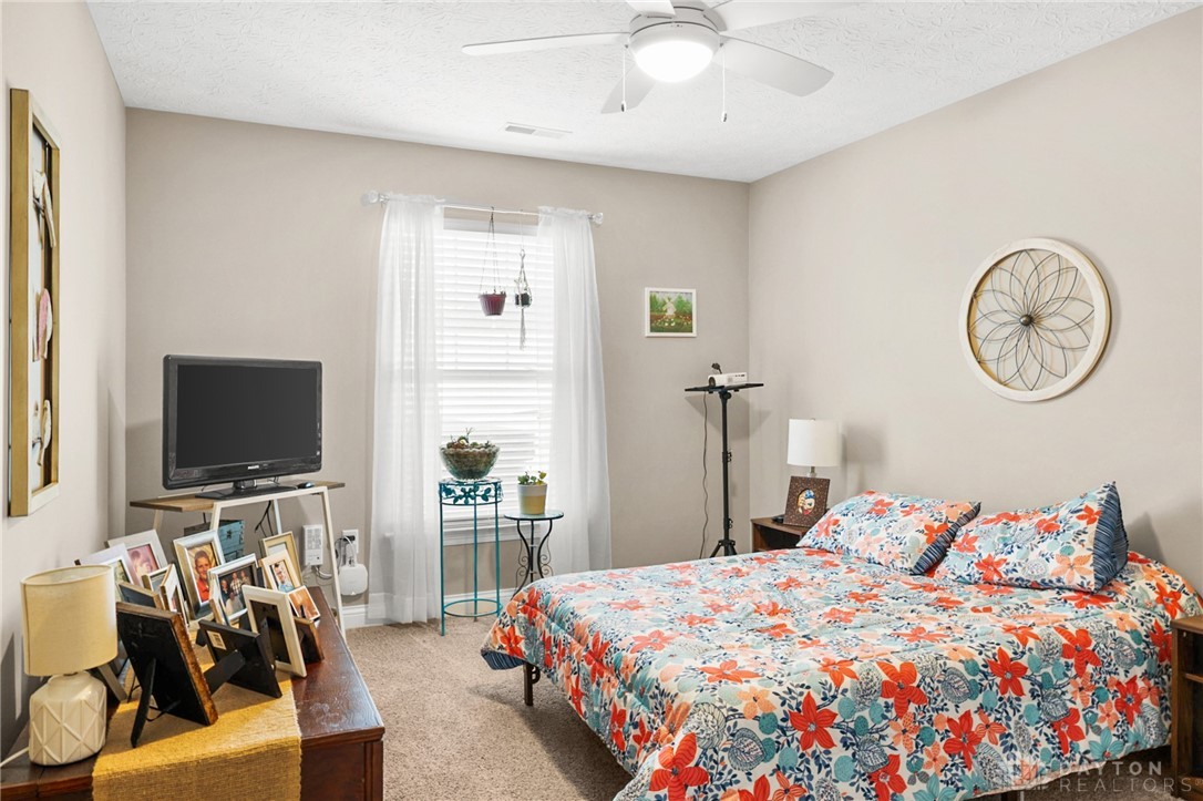 2735 Douglas Drive, Troy, Ohio image 30
