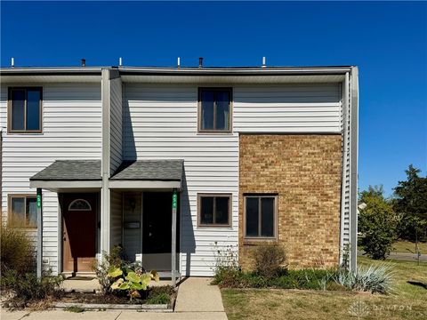 Photo of 3254 Gambit Square, Dayton, OH 45449 (MLS # 956962)