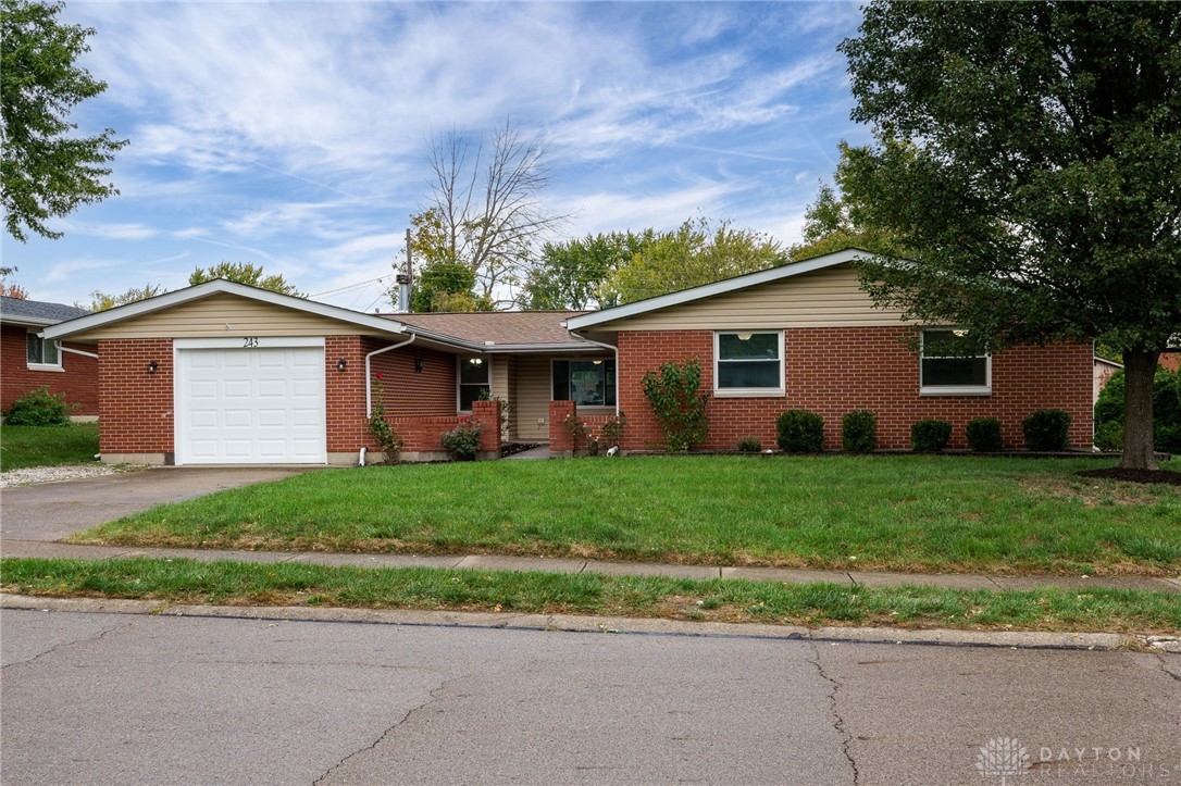 243 Fairway Drive, Fairborn, Ohio image 4