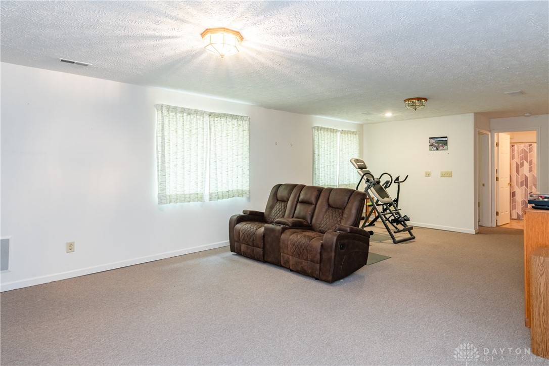 1405 Ashworth Court, Dayton, Ohio image 18