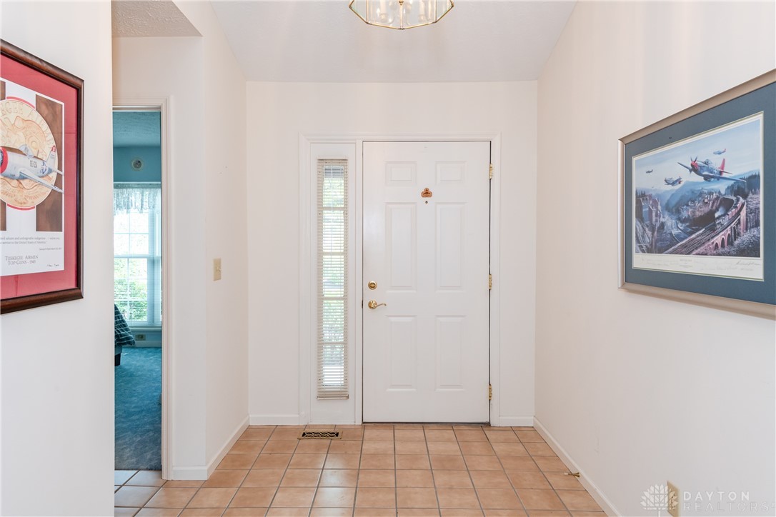 1405 Ashworth Court, Dayton, Ohio image 3