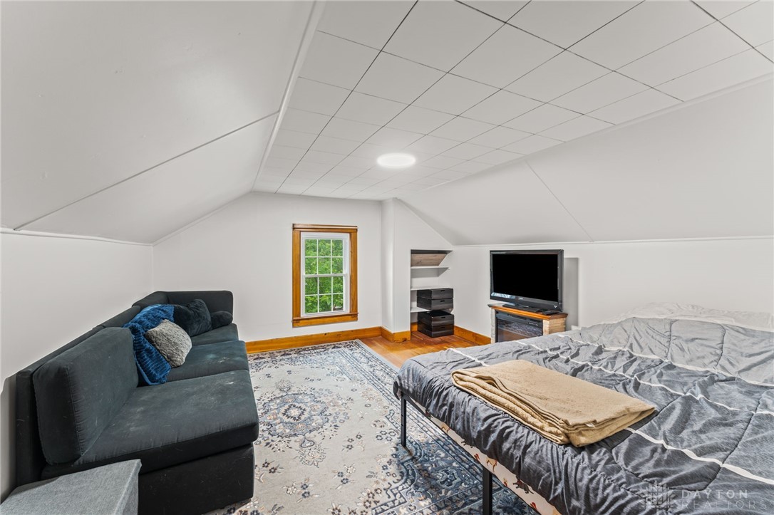 1012 W Sparrow Road, Springfield, Ohio image 30
