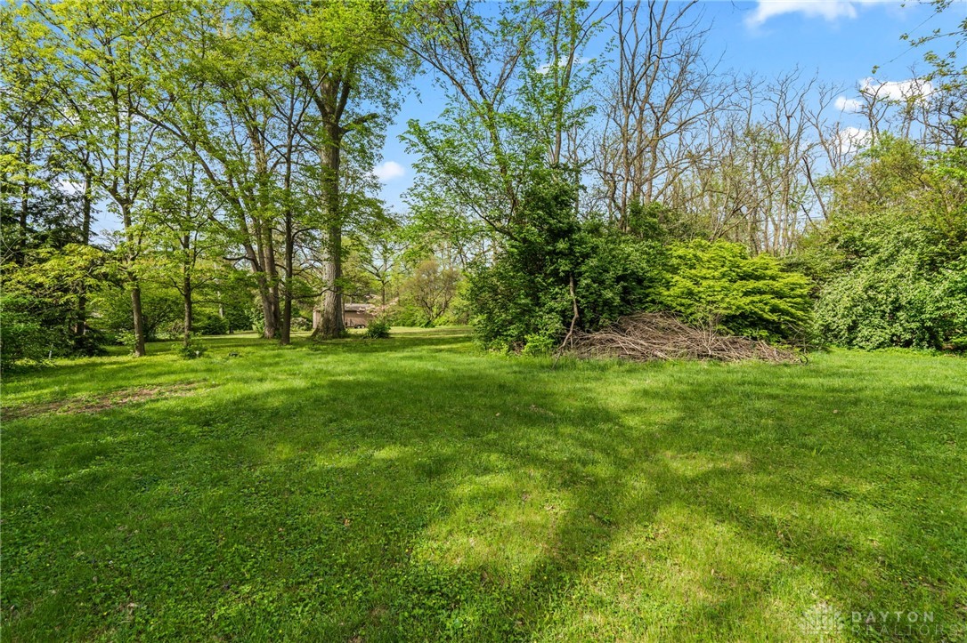 1012 W Sparrow Road, Springfield, Ohio image 36