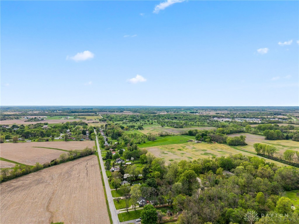 1012 W Sparrow Road, Springfield, Ohio image 41