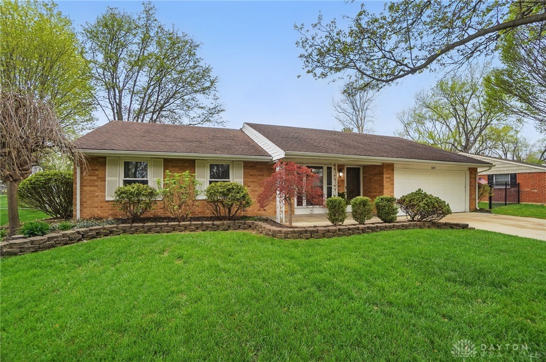4271 Bellemeade Drive, Bellbrook, Ohio image 6