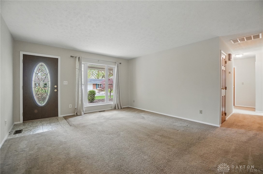 4271 Bellemeade Drive, Bellbrook, Ohio image 7