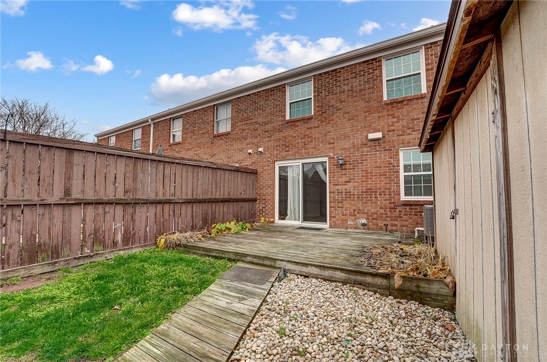 2217 Barclay Court, Fairborn, Ohio image 30