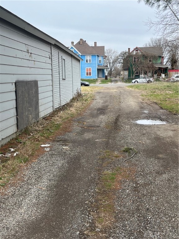 433 E Grand Avenue, Springfield, Ohio image 4