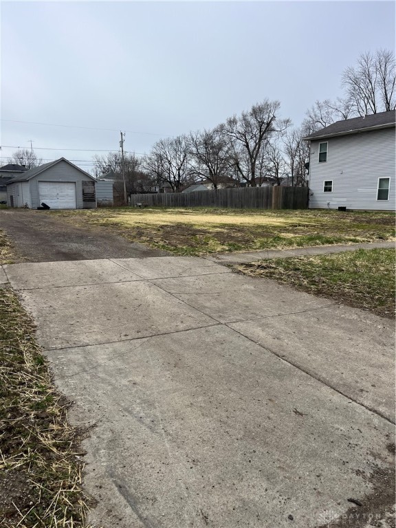 433 E Grand Avenue, Springfield, Ohio image 2