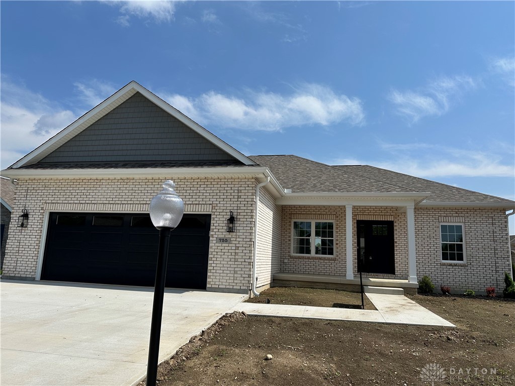 755 W Bentley Circle, Troy, Ohio image 2