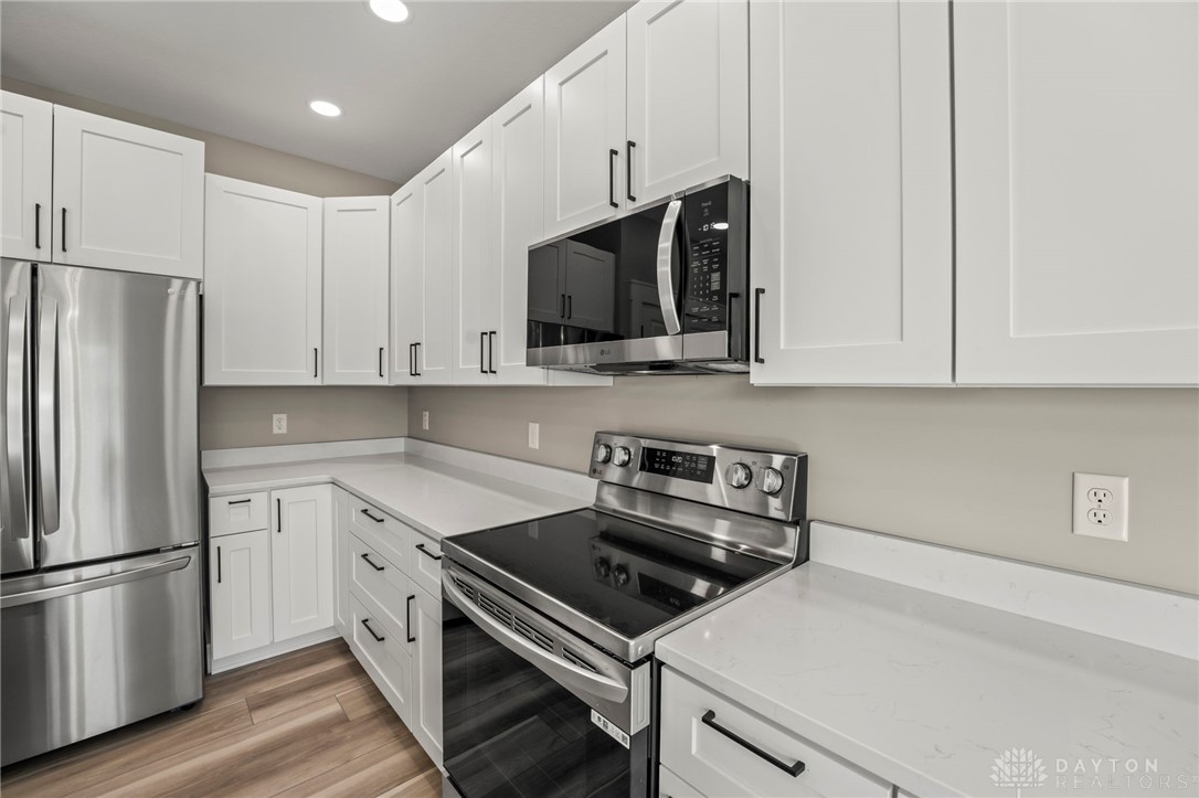 755 W Bentley Circle, Troy, Ohio image 14