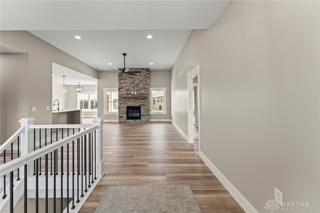 755 W Bentley Circle, Troy, Ohio image 6