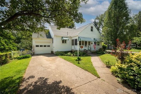 Photo of 312 Shroyer Road, Dayton, OH 45419 (MLS # 940530)