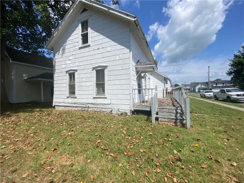 Homes For Sale - 900 W Water Street<br/> Piqua, OH 45356